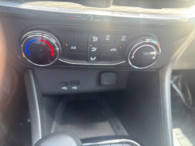 2025 Buick Encore GX Preferred - Photo 20