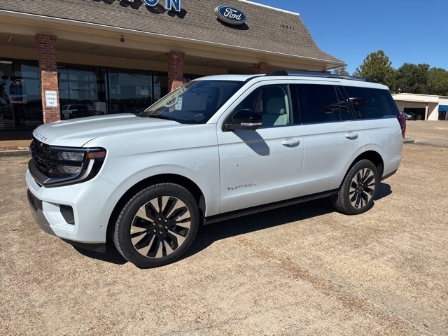 2025 Ford Expedition Platinum's photo