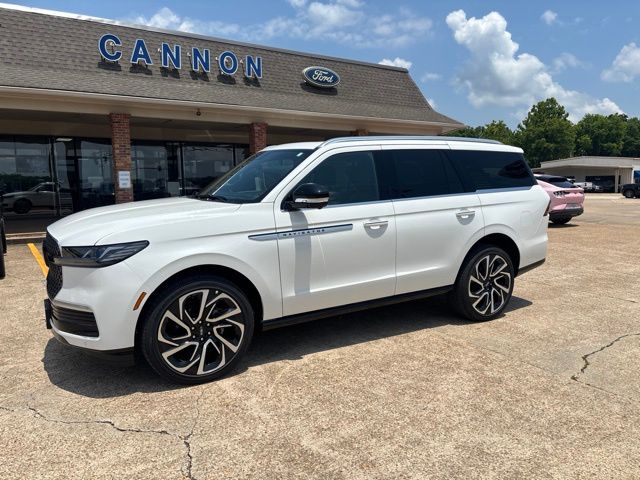 2027 Lincoln Navigator
