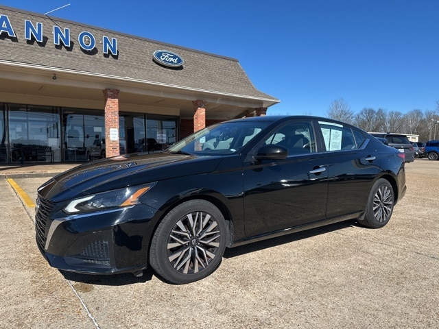 2023 Nissan Altima SV