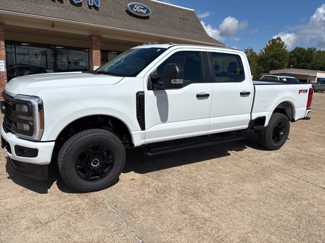 2026 Ford F-250 Super Duty XL's photo
