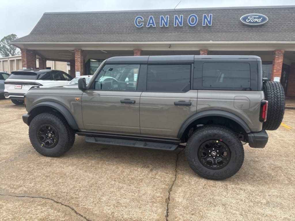 New 2025 Ford Bronco Badlands SUV
