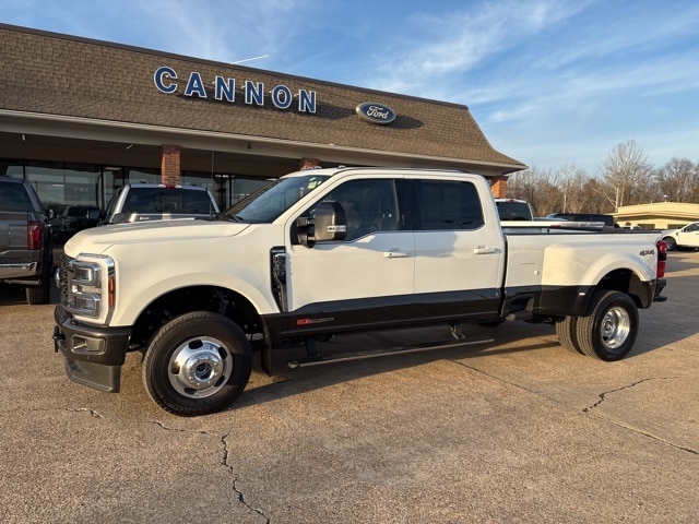 2024 Ford F-350 Super Duty King Ranch's photo