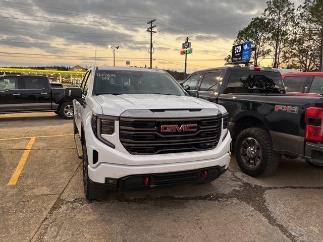 2024 GMC Sierra 1500 AT4's photo