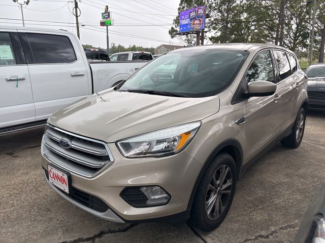 2017 Ford Escape SE's photo