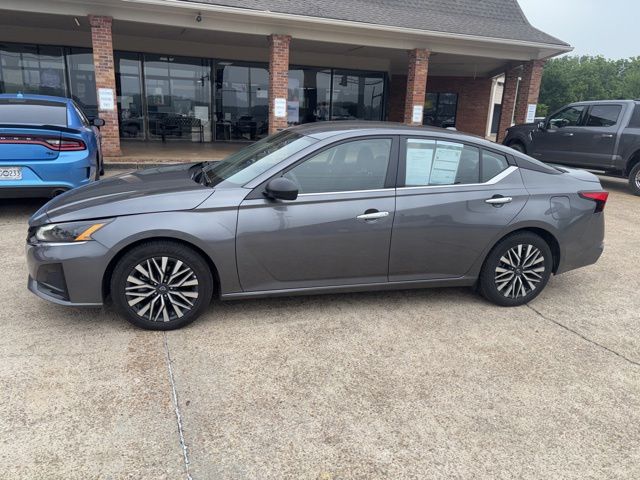 2024 Nissan Altima 2.5 SV's photo