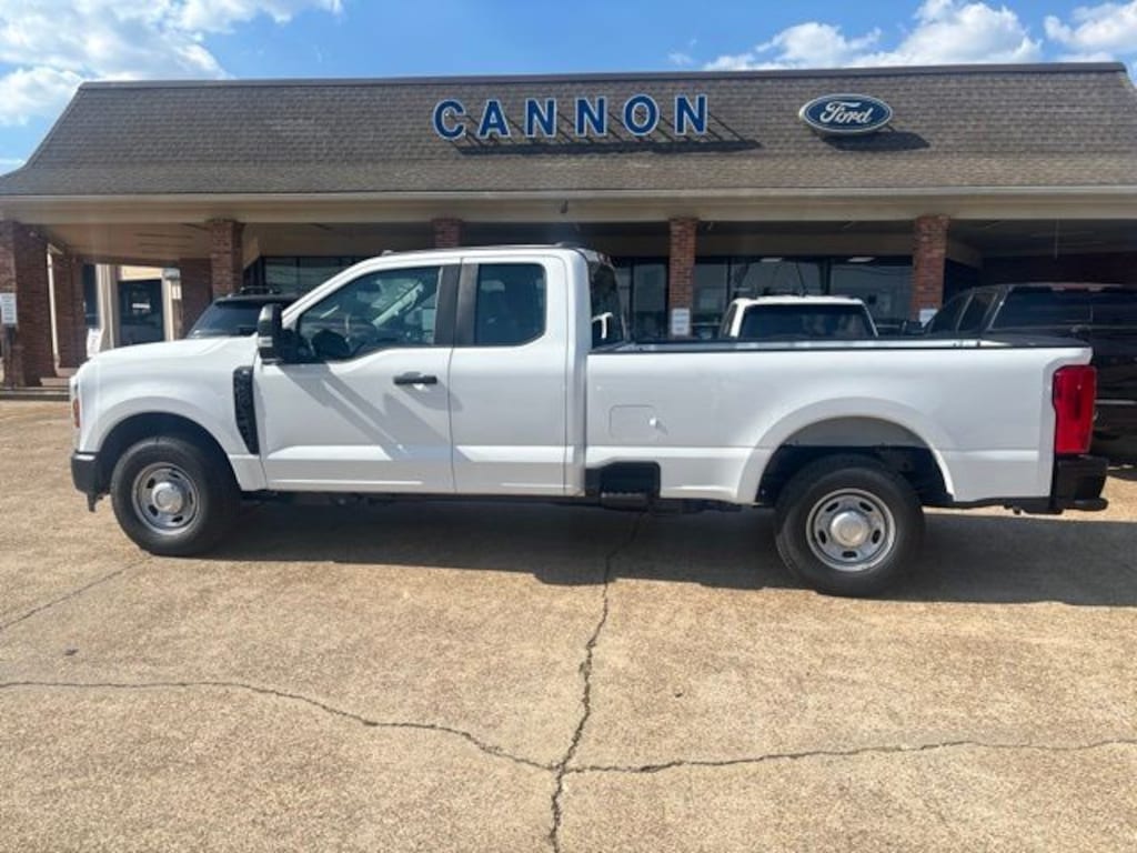 New 2027 Ford F-250SD XL Truck