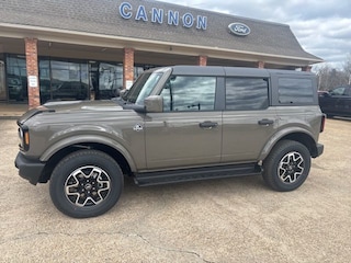 2026 Ford Bronco Outer Banks SUV