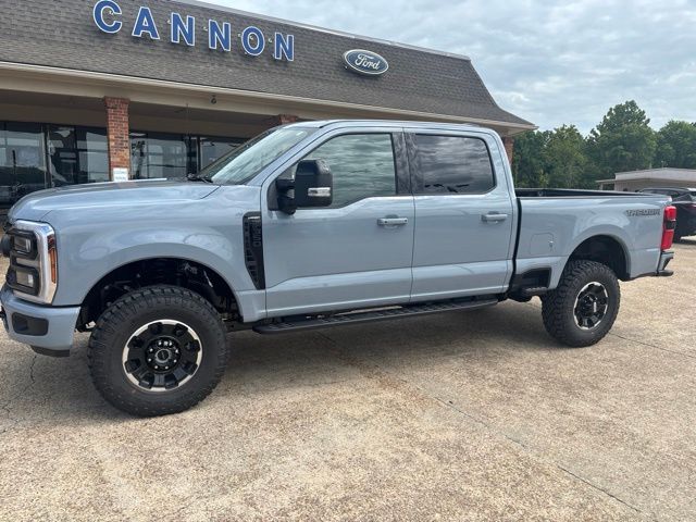 2026 Ford F-350 Super Duty Lariat