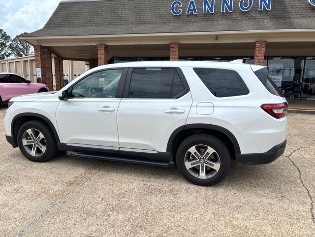2024 Honda Pilot EX-L 7-Occupant 2WD's photo