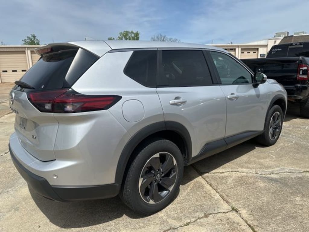 Certified 2024 Nissan Rogue SV SUV