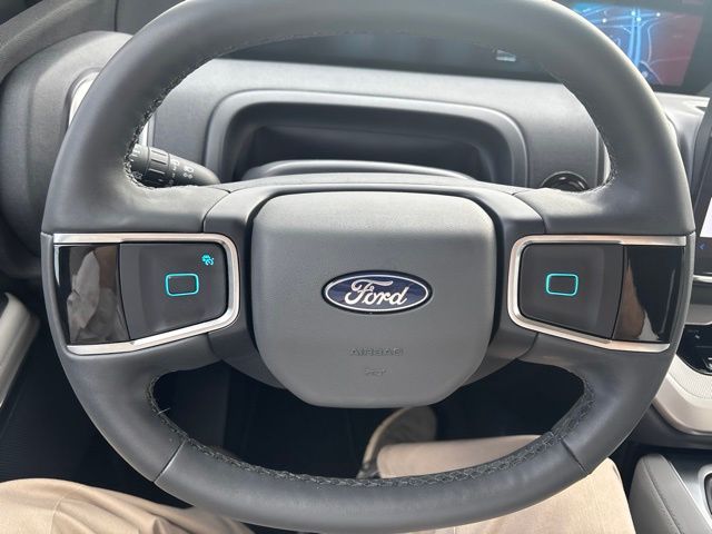 2026 Ford Expedition Platinum - Photo 16