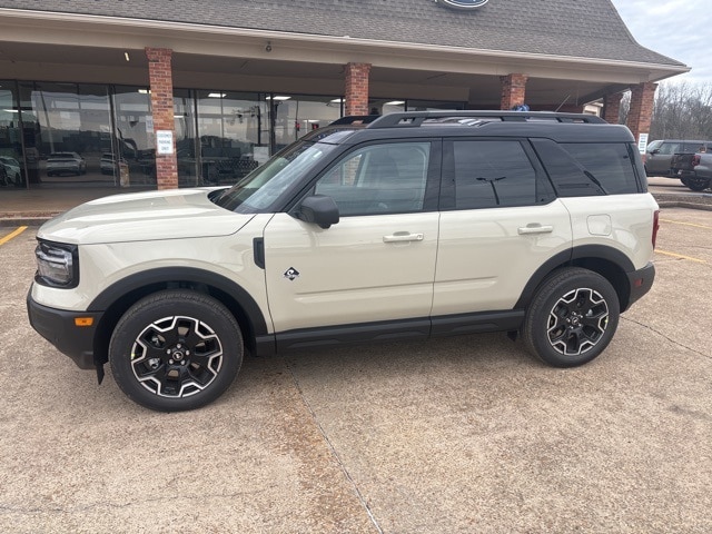 2025 Ford Bronco Sport Outer Banks's photo