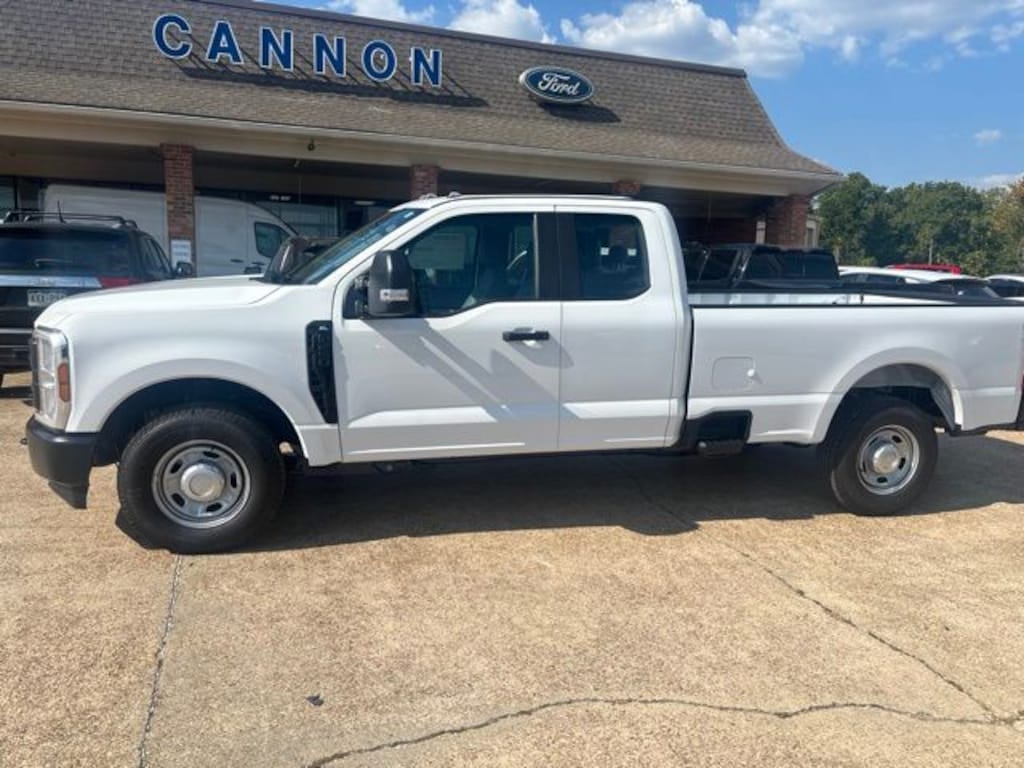 New 2027 Ford F-250SD XL Truck