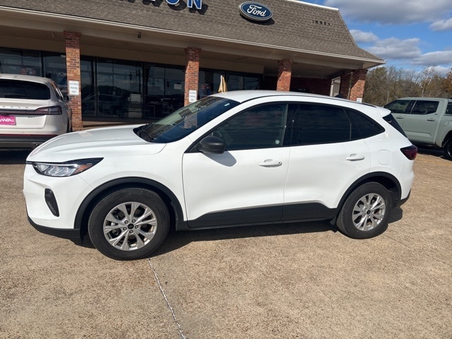 2025 Ford Escape Active's photo