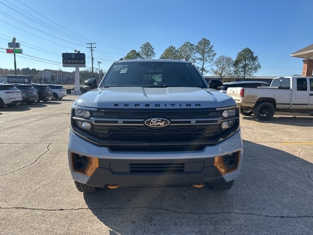 2025 Ford Expedition Tremor's photo