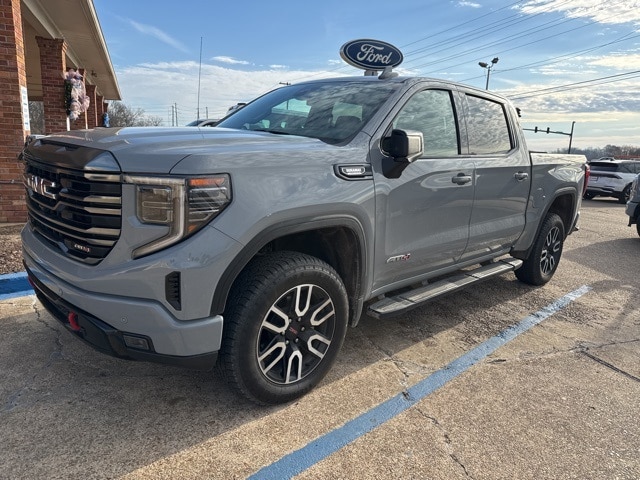 2024 GMC Sierra 1500 AT4's photo