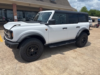 2025 Ford Bronco Badlands SUV