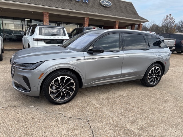 2024 Lincoln Nautilus Reserve's photo