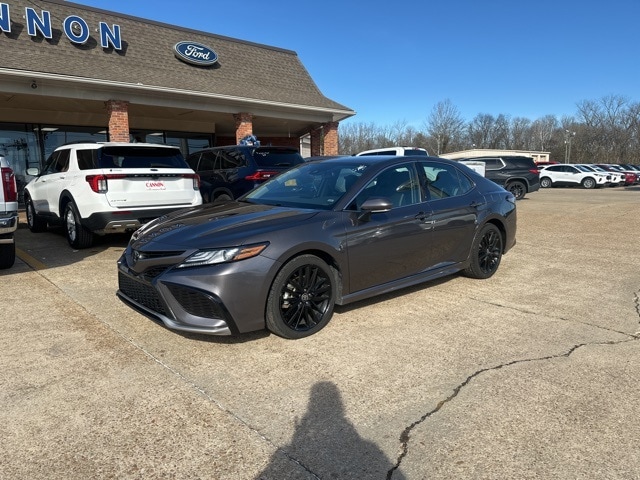 2024 Toyota Camry XSE's photo