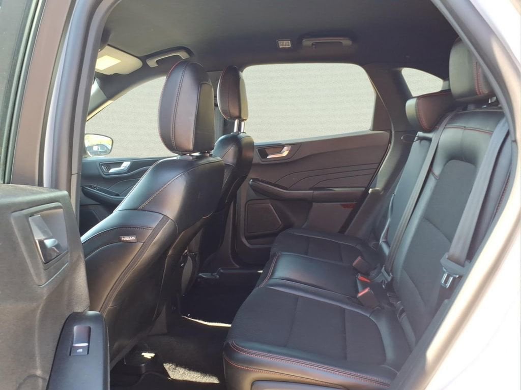 2025 Ford Escape ST-Line Select - Photo 10