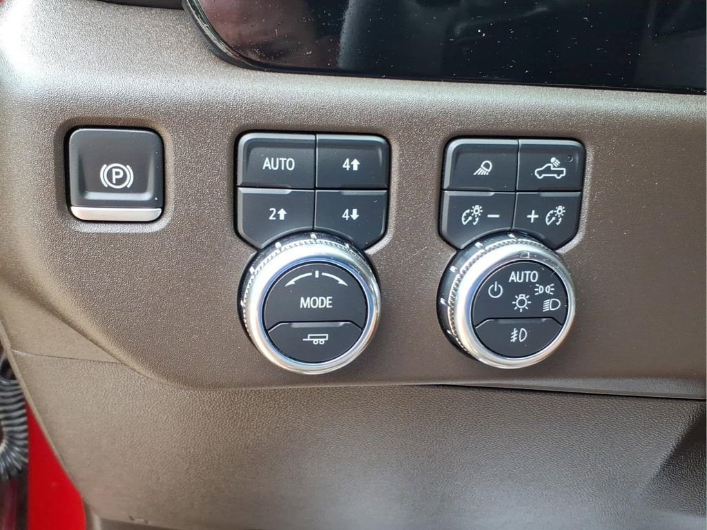 2024 GMC Sierra 1500 SLT - Photo 18
