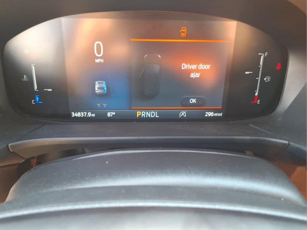 2025 Ford Escape ST-Line Select - Photo 17