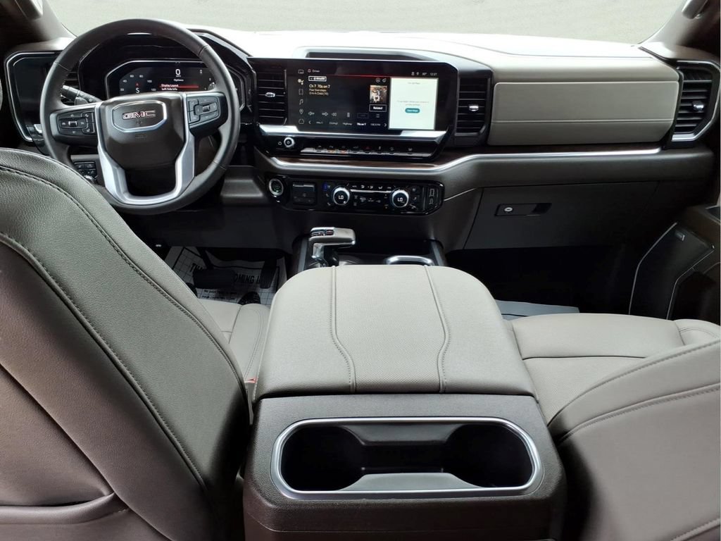 2024 GMC Sierra 1500 SLT - Photo 13