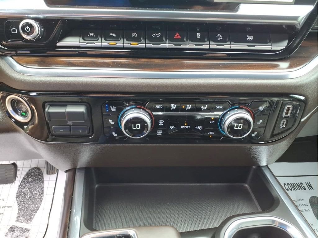 2024 GMC Sierra 1500 SLT - Photo 23