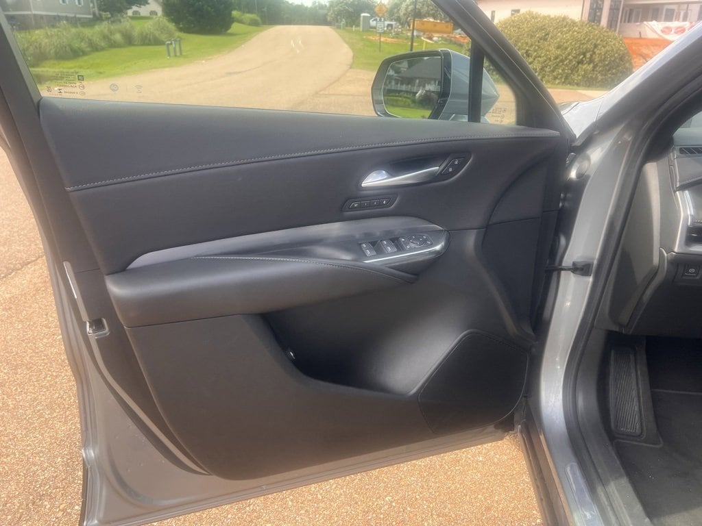 2025 Cadillac XT4 Premium Luxury - Photo 27