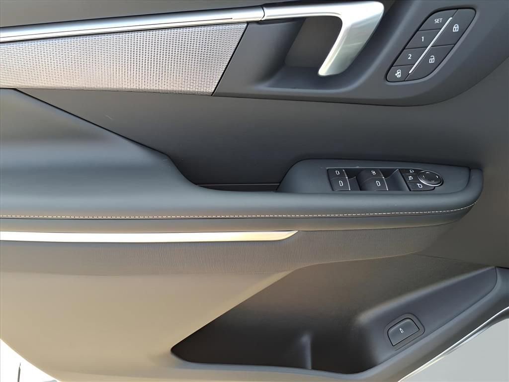 2026 Buick Enclave Sport Touring - Photo 13
