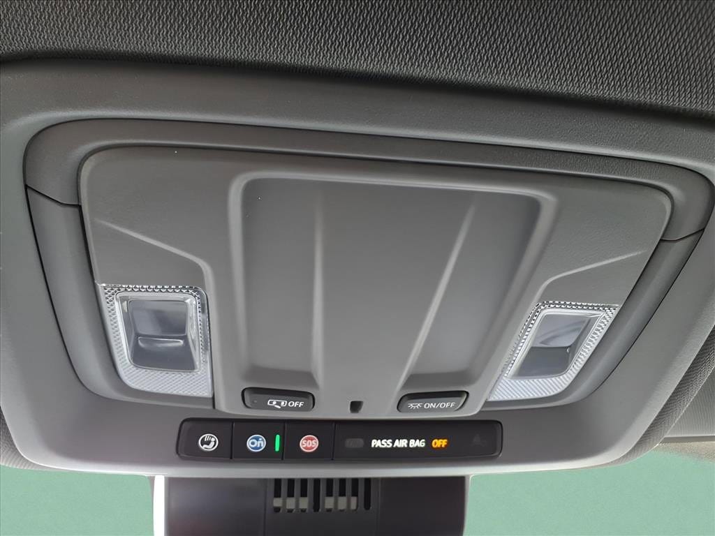 2025 Chevrolet Silverado 1500 LT - Photo 25