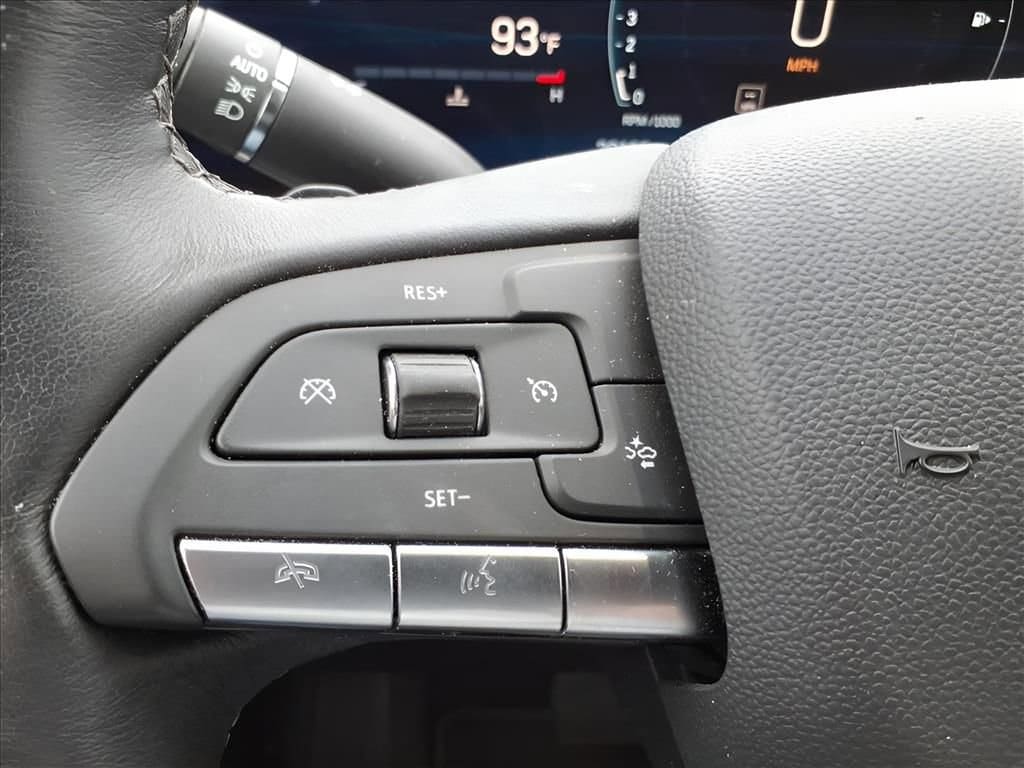 2025 Cadillac XT4 Premium Luxury - Photo 18