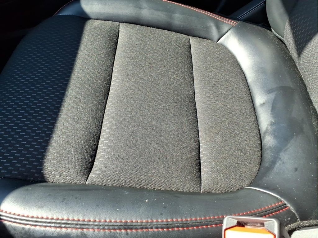 2025 Ford Escape ST-Line Select - Photo 23