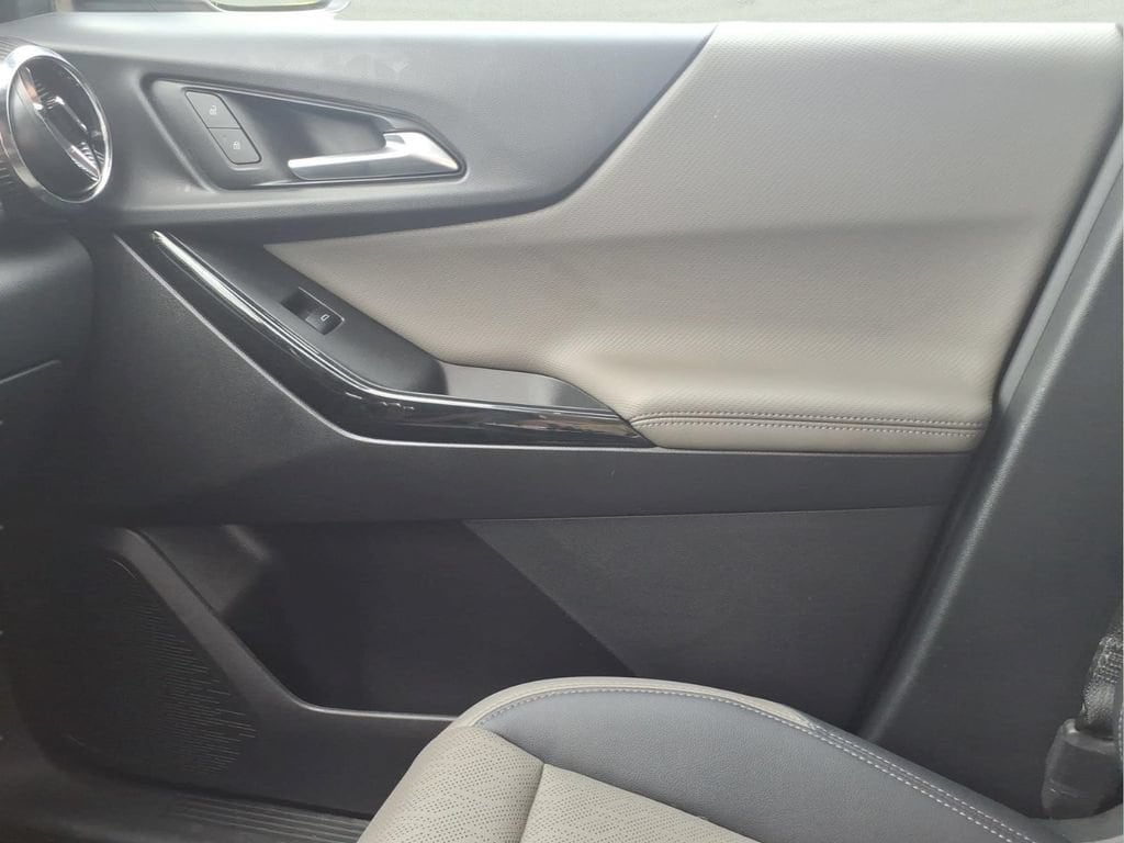 2026 Chevrolet Equinox LT - Photo 25