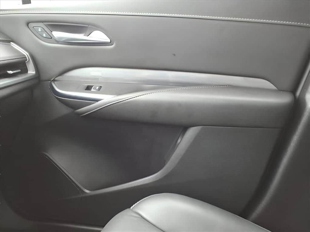 2025 Cadillac XT4 Premium Luxury - Photo 24