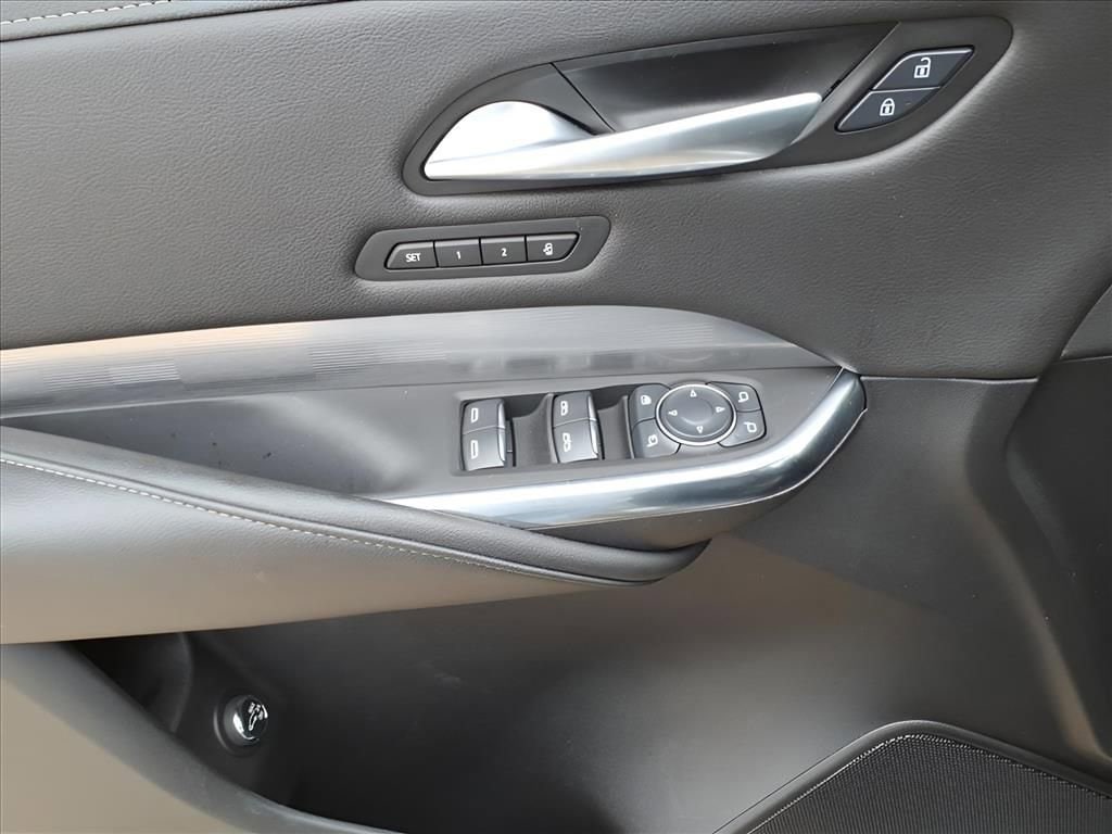 2025 Cadillac XT4 Premium Luxury - Photo 13