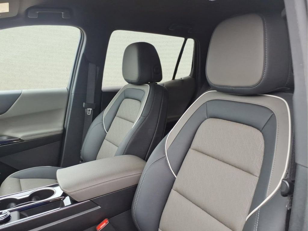 2026 Chevrolet Equinox LT - Photo 16