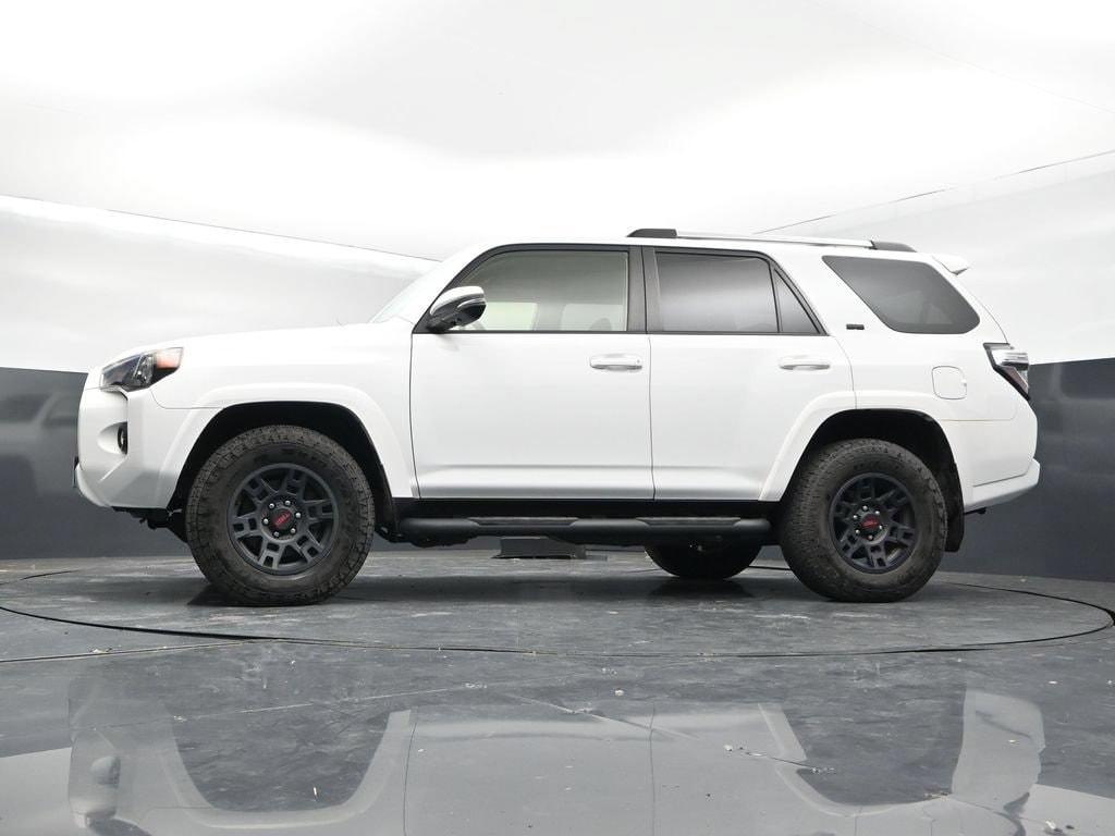 2023 Toyota 4Runner SR5 Premium - Photo 32