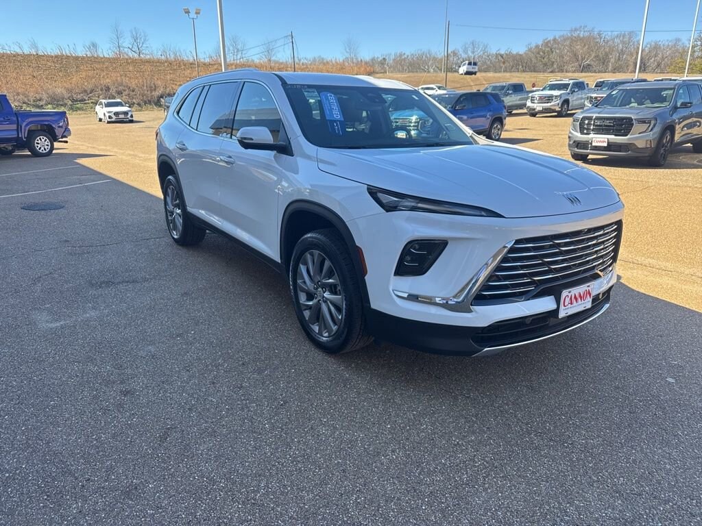 Used 2025 Buick Enclave Preferred SUV