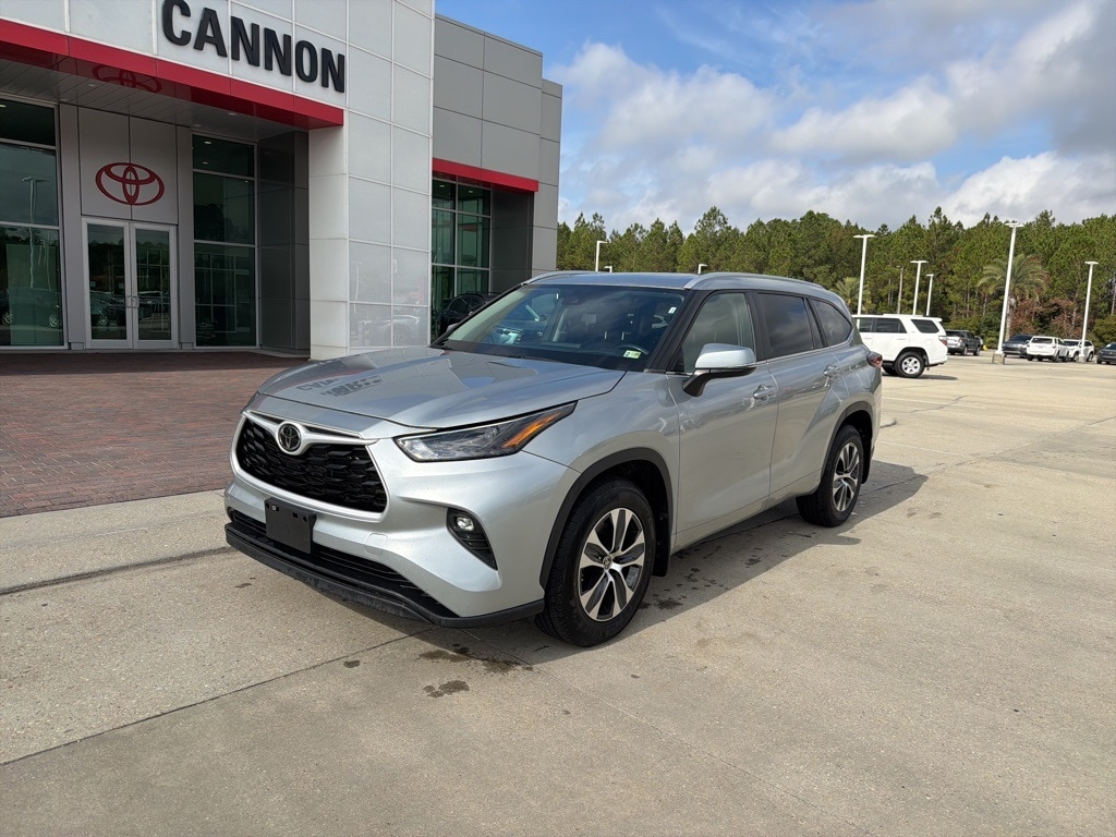 Certified 2024 Toyota Highlander XLE SUV