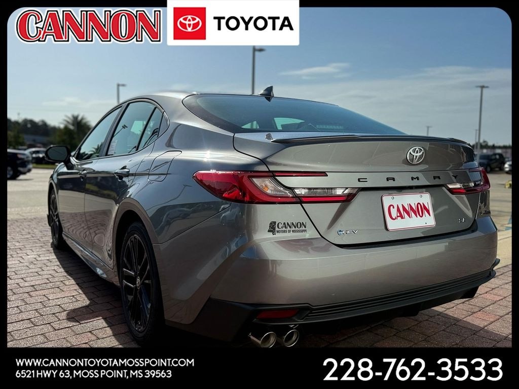 New 2026 Toyota Camry SE Sedan