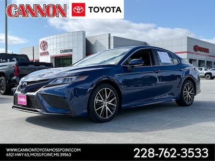 2024 Toyota Camry SE Sedan