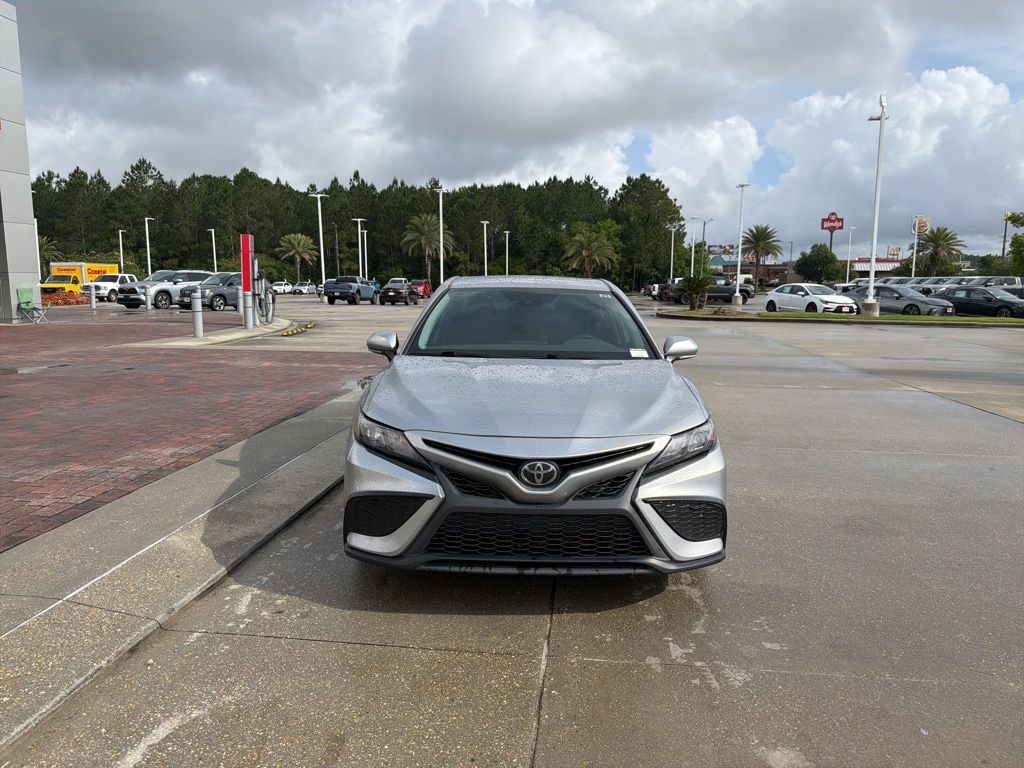 Used 2023 Toyota Camry SE Sedan