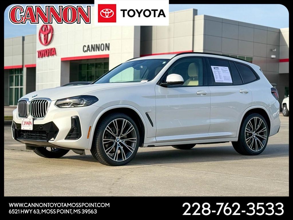 2022 BMW X3 sDrive30i's photo