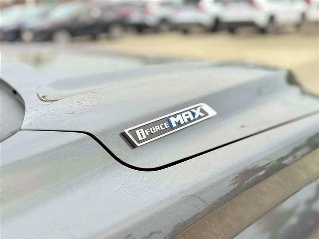 2026 Toyota Tundra Limited - Photo 7