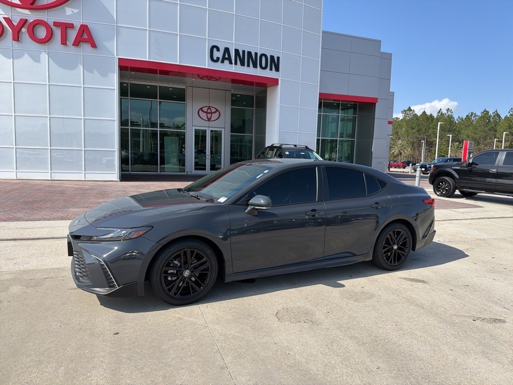 Used 2025 Toyota Camry SE Sedan