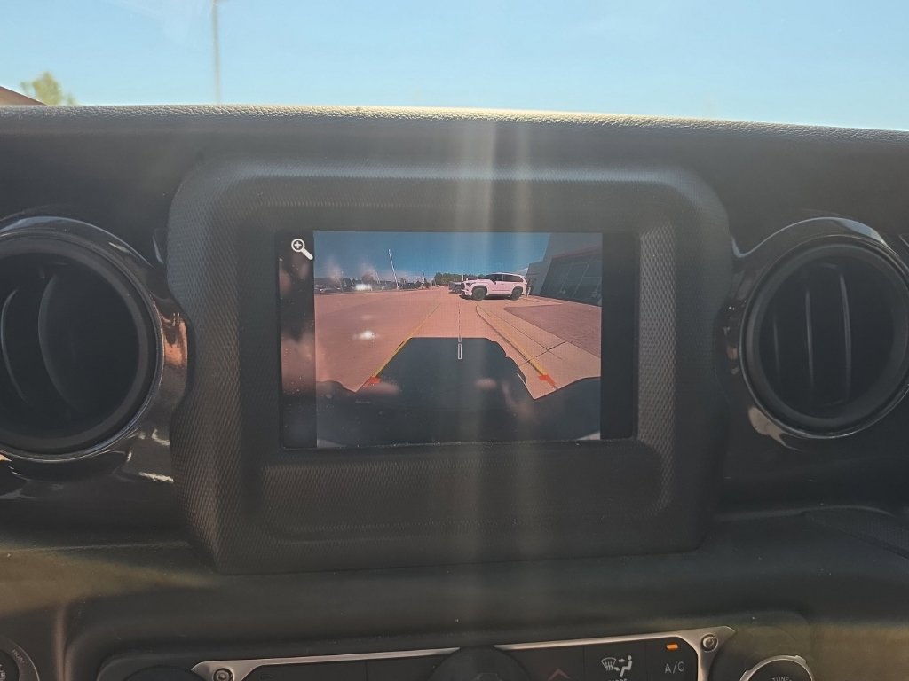 Used 2021 Jeep Gladiator Sport Truck