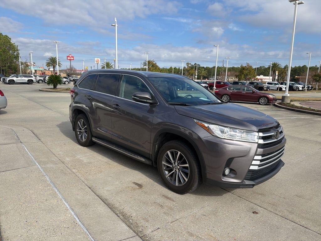 Used 2019 Toyota Highlander XLE SUV