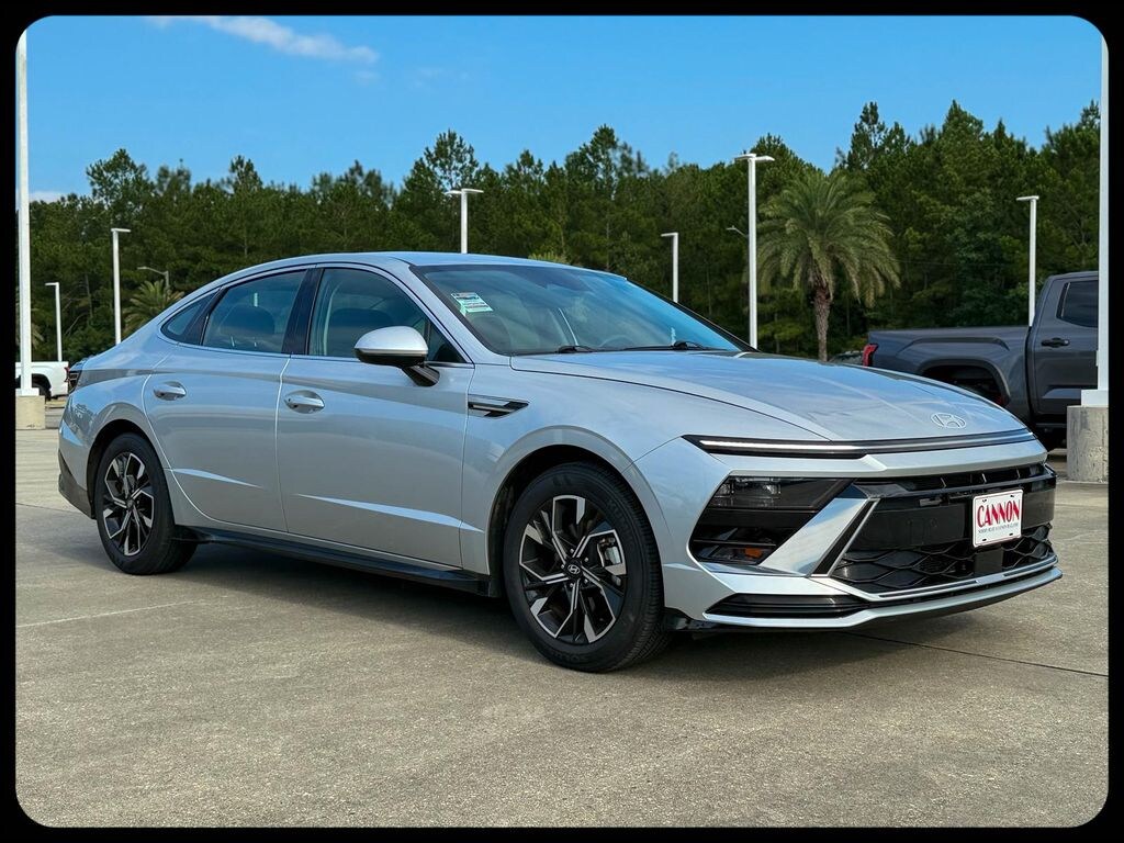 Used 2025 Hyundai Sonata SEL Sedan